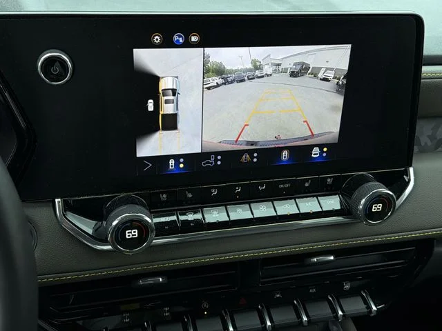 Used 2024 Black Chevrolet ZR2 image 27