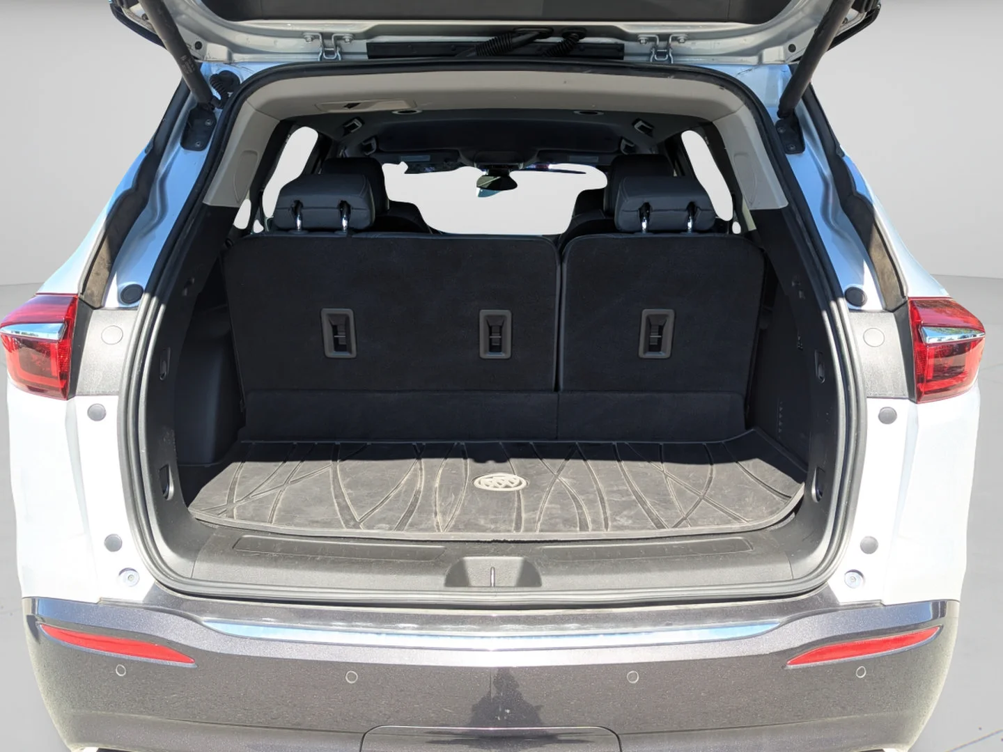 Used 2020 Quicksilver Metallic Buick Premium image 32