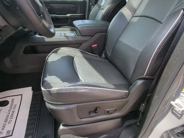 New 2026 Ceramic Gray Clear-Coat Exterior Paint RAM Limited image 11
