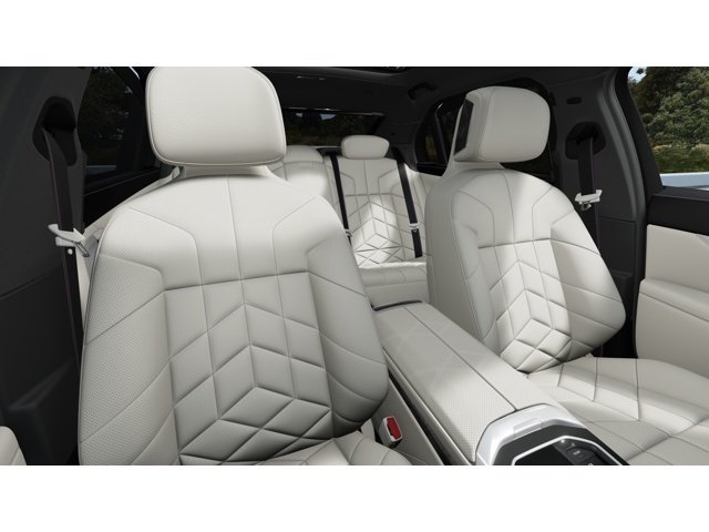 New 2026 Mineral White Metallic BMW  image 11