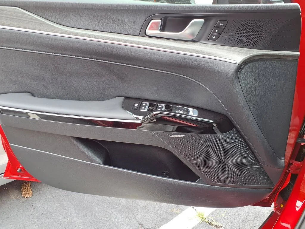 Used 2025 Runway Red Kia EX image 19