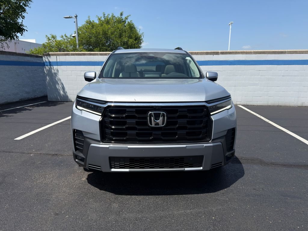 New 2026 Solar Silver Metallic Honda Touring image 8