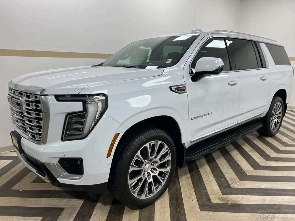 2026 GMC Yukon Denali AWD's photo