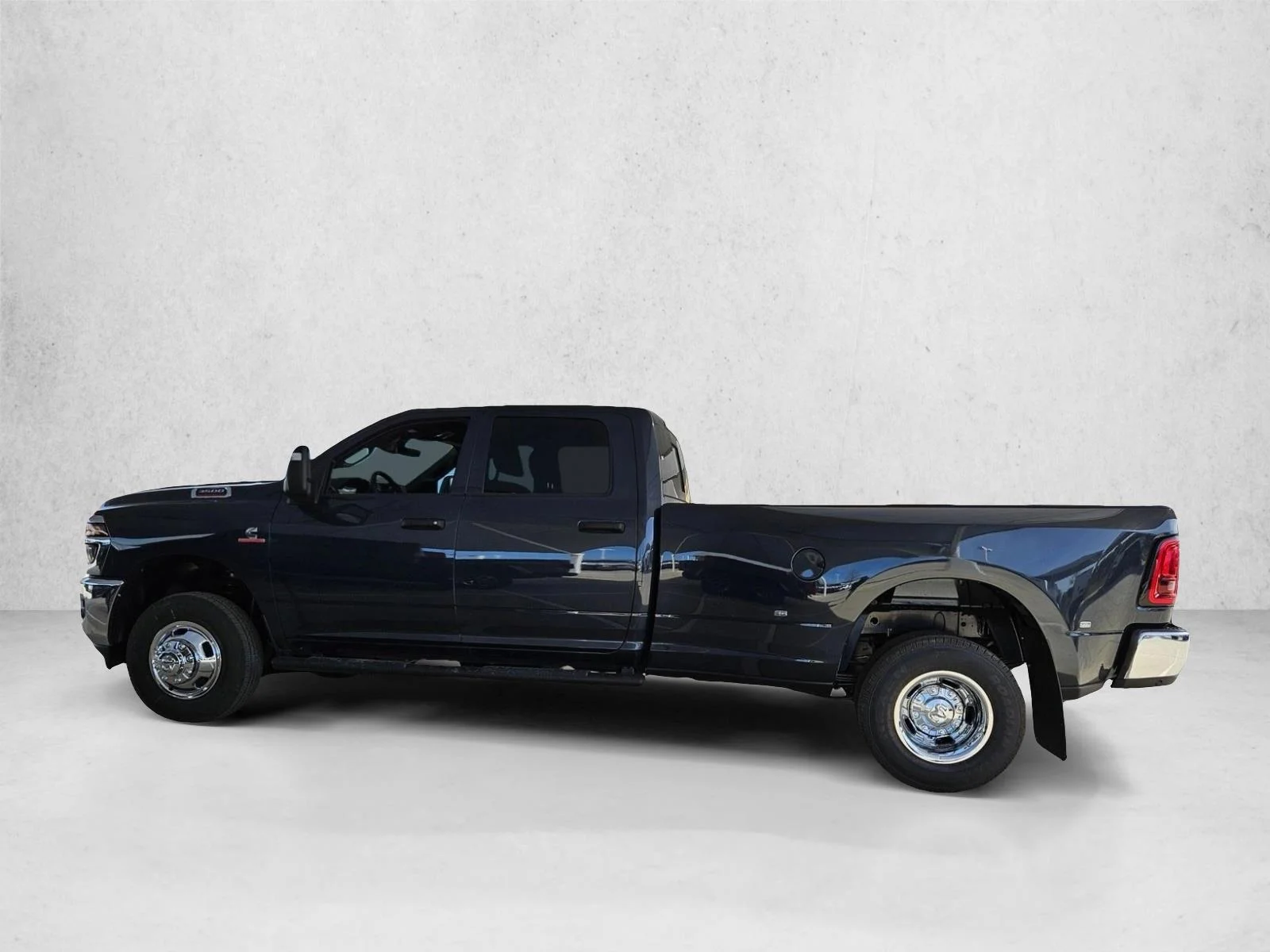 New 2026 Forged Blue Metallic Exterior Paint RAM Tradesman image 5