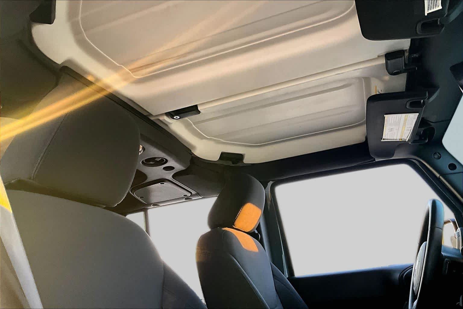Used 2015 Anvil Clearcoat Jeep Sport image 14
