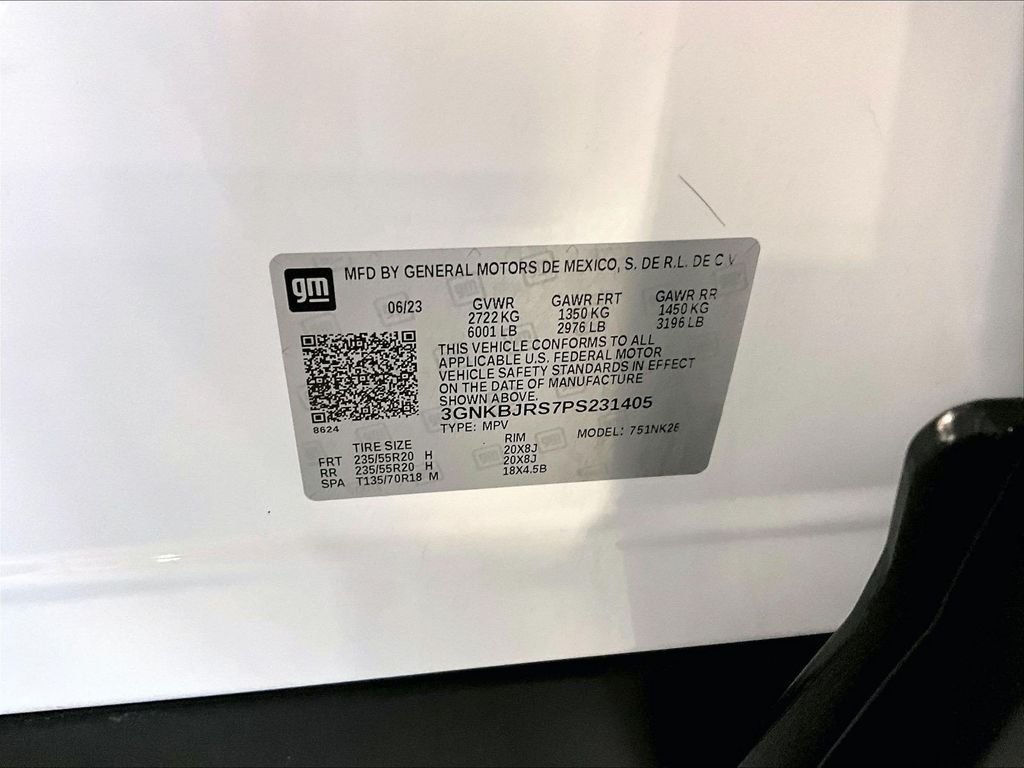 Used 2023 White Chevrolet LT image 36