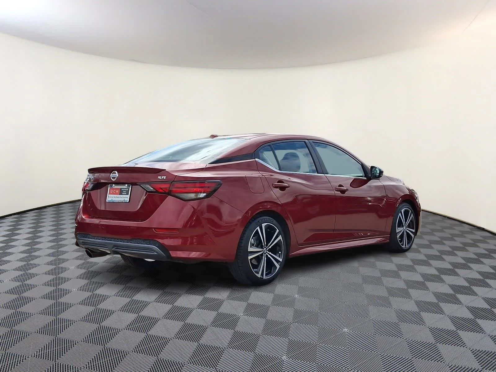 Used 2022 Scarlet Ember Tintcoat Nissan SR image 5