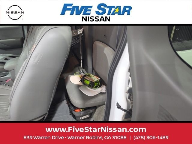 Used 2010 White Nissan SE image 14