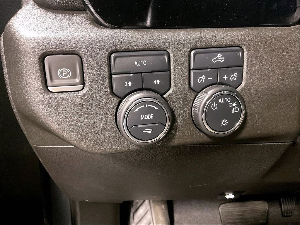 Used 2023 Gray Chevrolet LT image 25