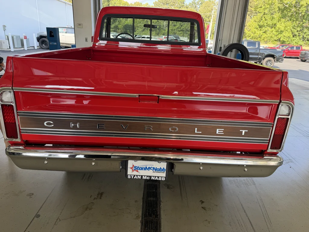 Used 1971 Red Chevrolet  image 4