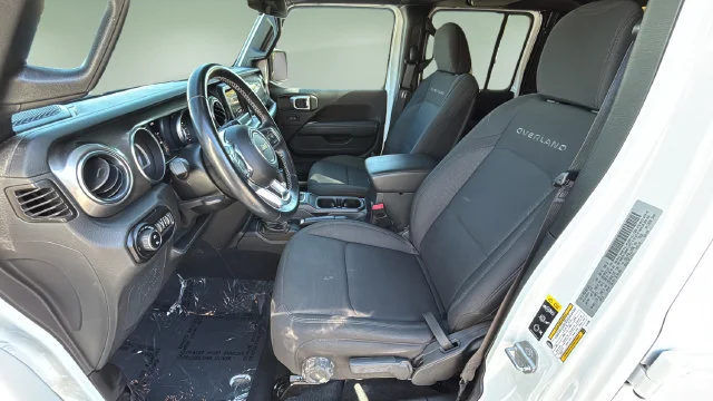 Used 2020 White Jeep Overland 4x4 image 19