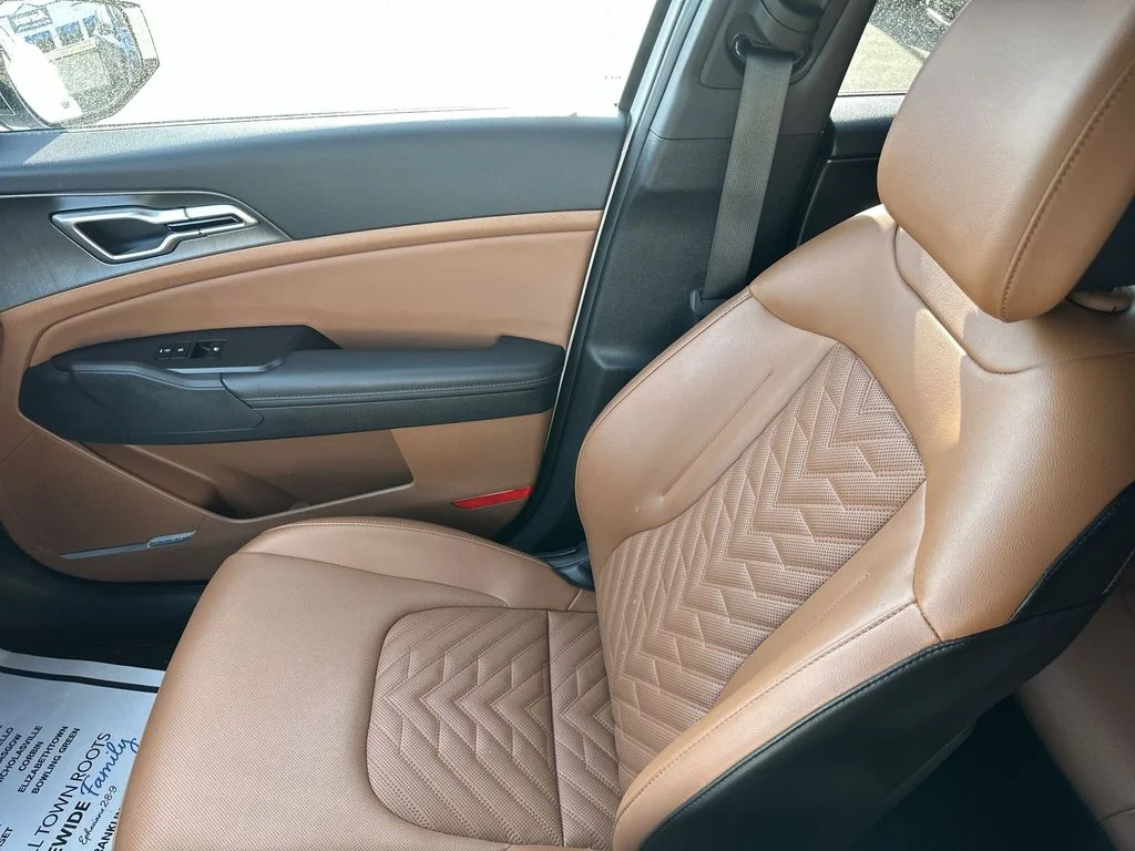 Used 2026 White Kia X-Line image 24