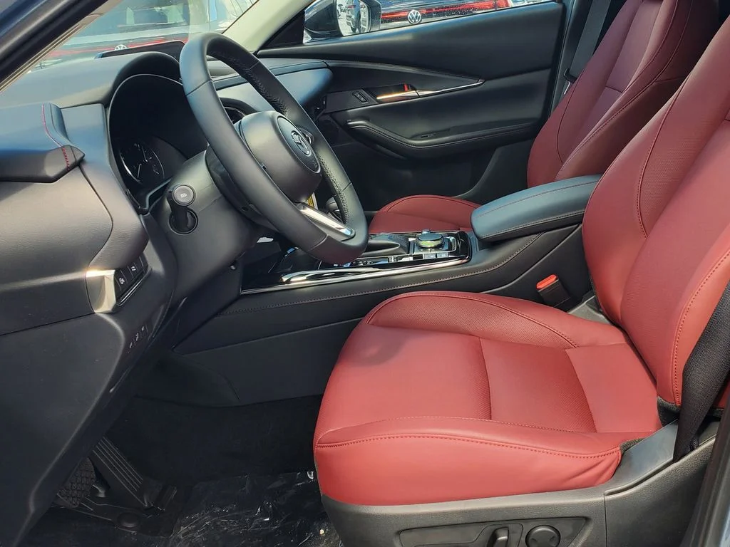 2026 Mazda CX-30 Carbon Edition - Photo 11