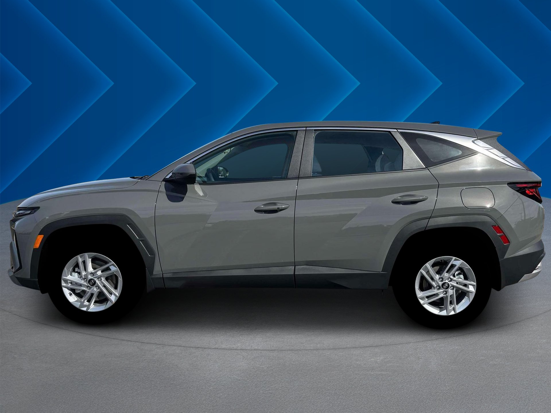 New 2026 Hampton Gray Hyundai SE AWD image 3