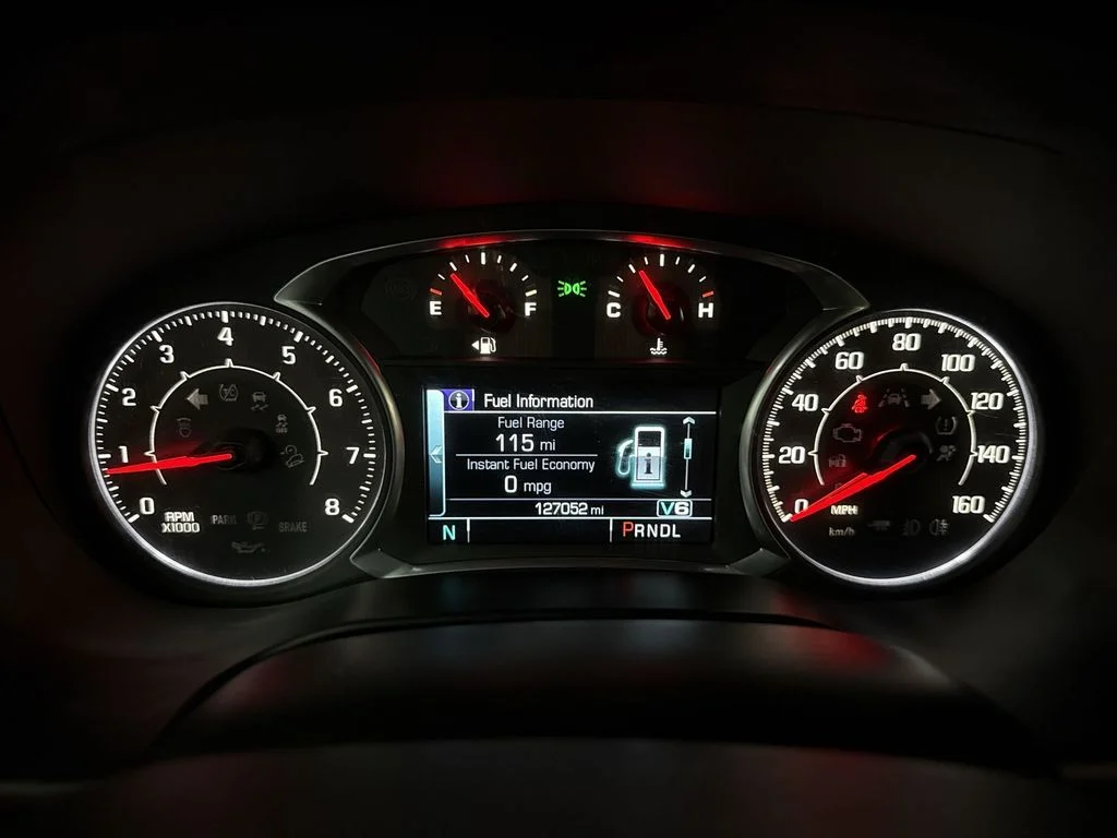 Used 2019 Ebony Twilight Metallic GMC SLE-2 image 23