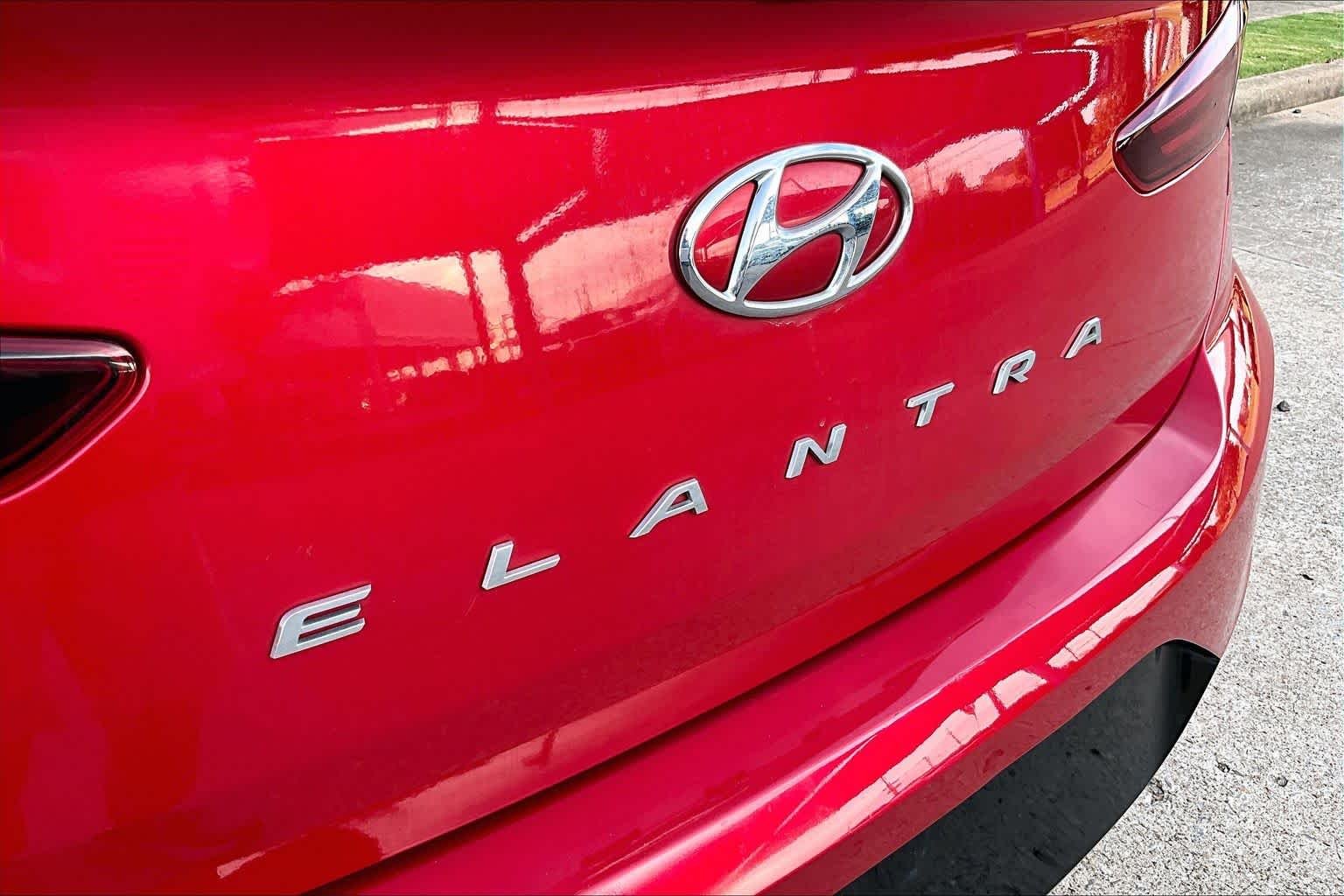 Used 2020 Calypso Red Hyundai SEL image 30
