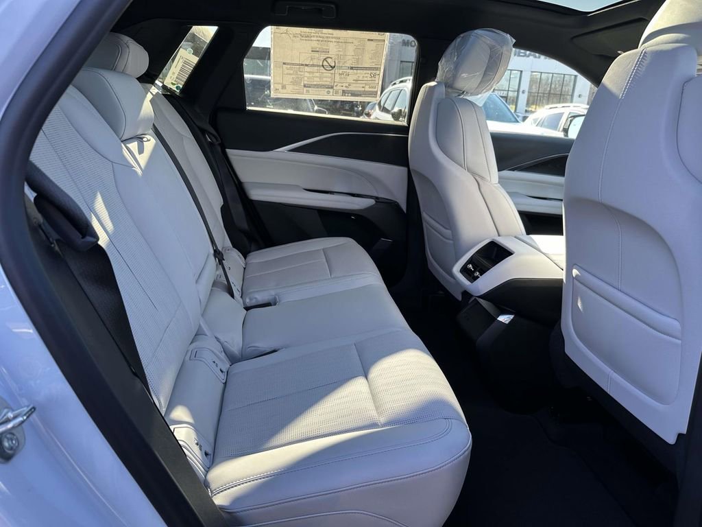 2026 Cadillac LYRIQ Luxury - Photo 11