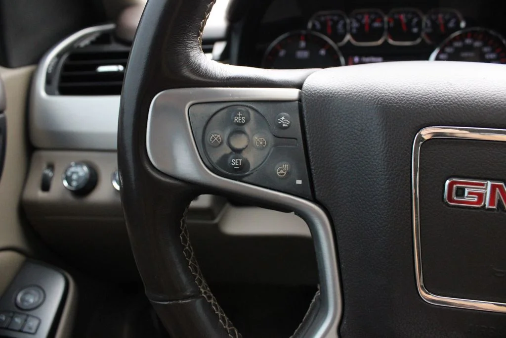 Used 2016 White GMC SLT image 14