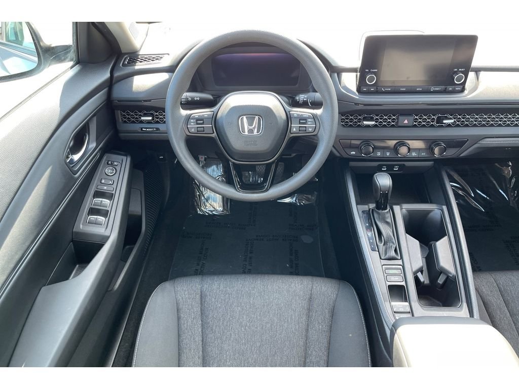 Certified Used 2023 Lunar Silver Metallic Honda EX image 15