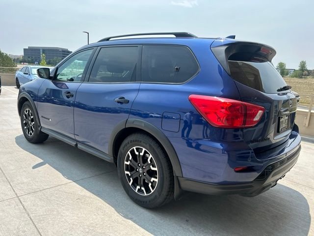 Used 2020 Blue Nissan SV image 4