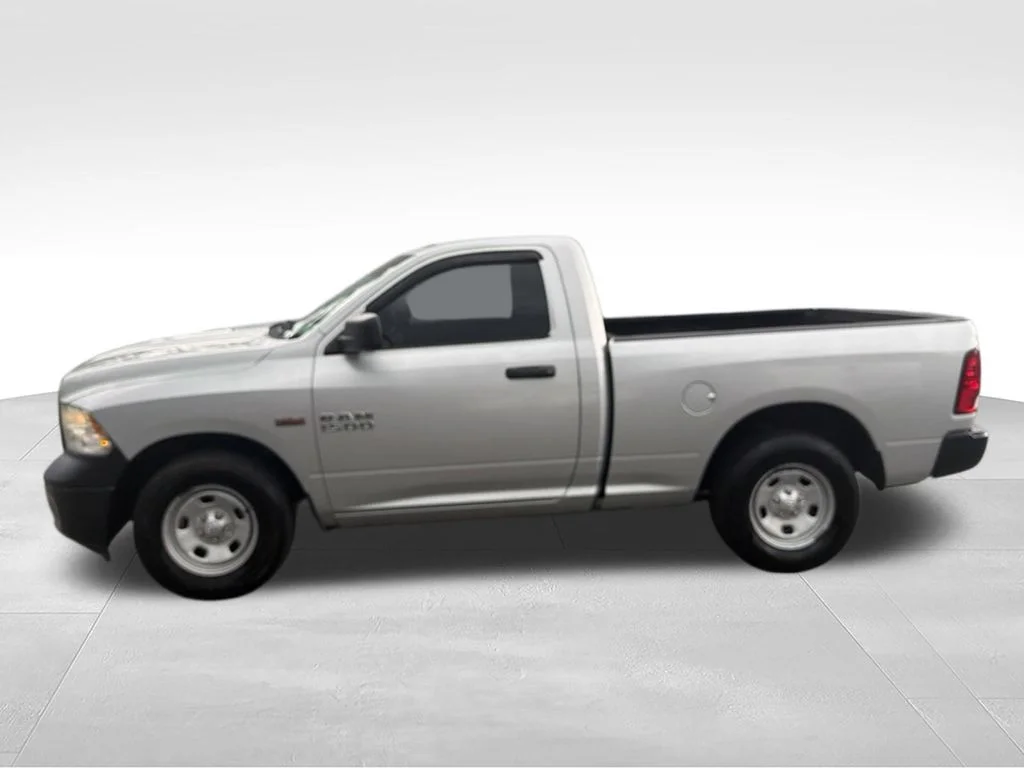 Used 2016 Silver Ram Tradesman image 2