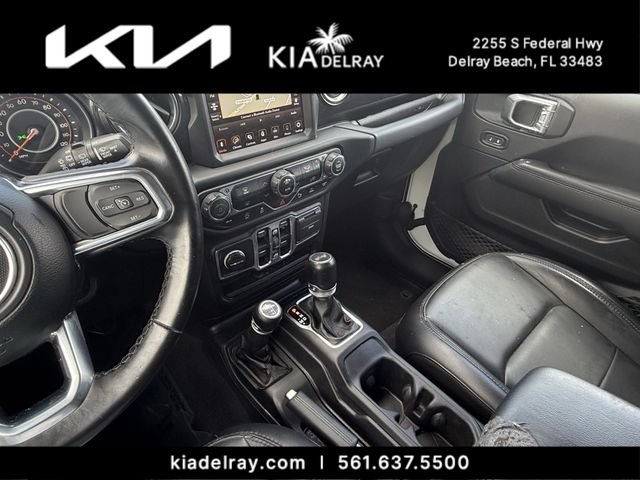 Used 2021 White Jeep Unlimited Sahara Altitude image 27