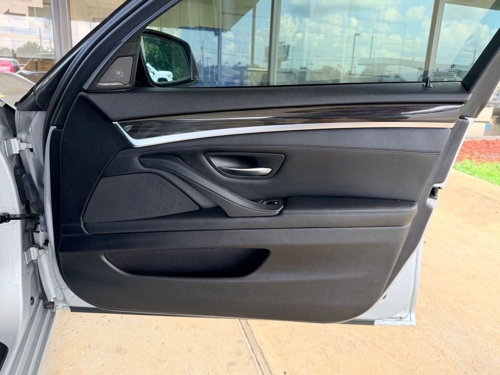Used 2016 Silver BMW 535i image 38