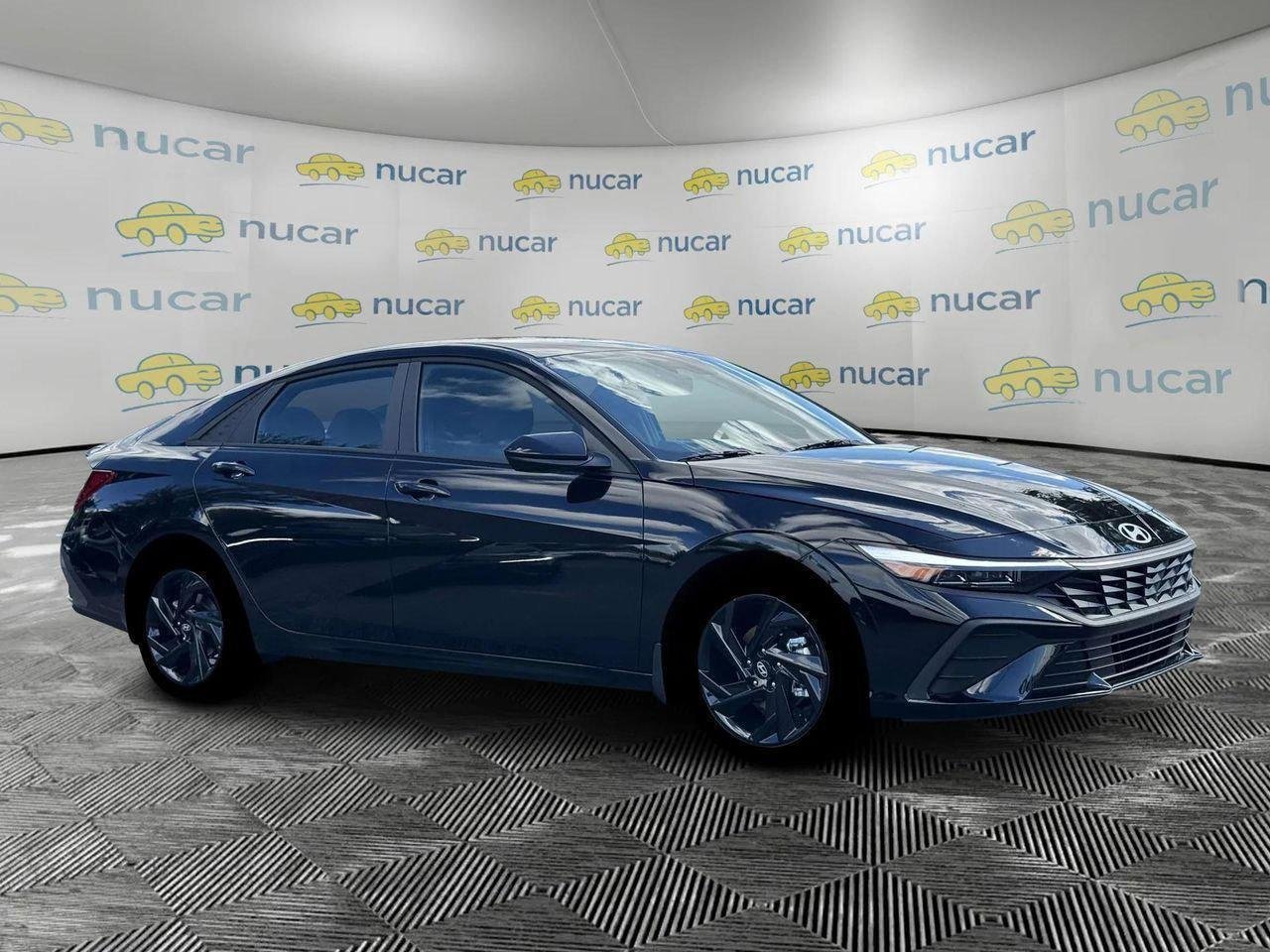2026 Hyundai Elantra — photo 10