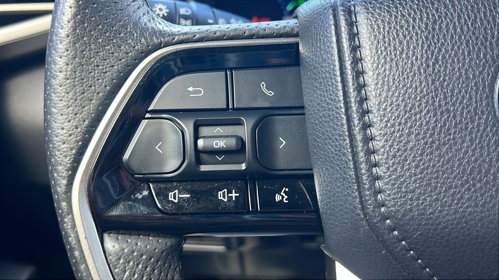 Used 2023 Black Toyota SR5 image 22