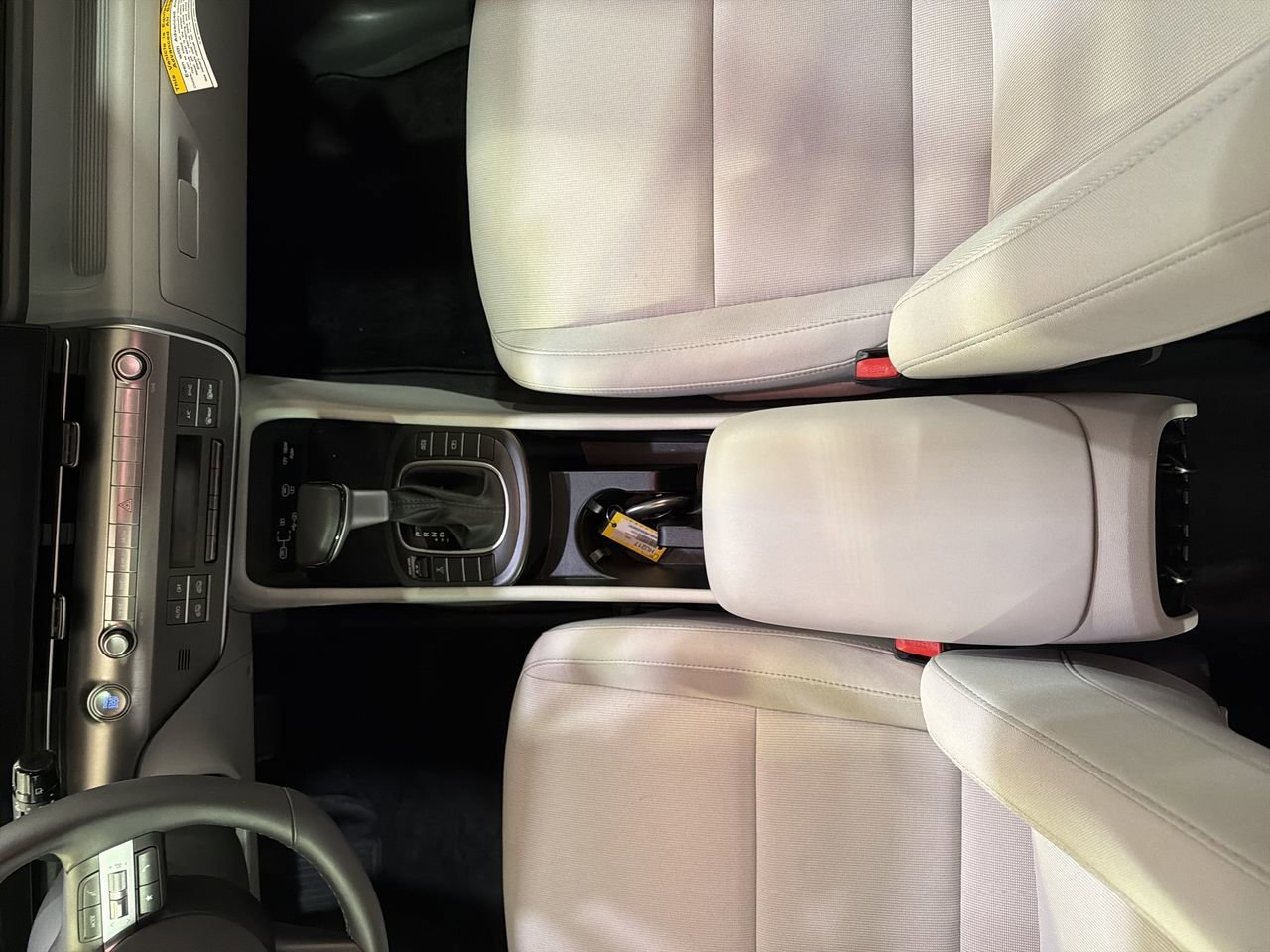 2025 Hyundai Kona SEL - Photo 22
