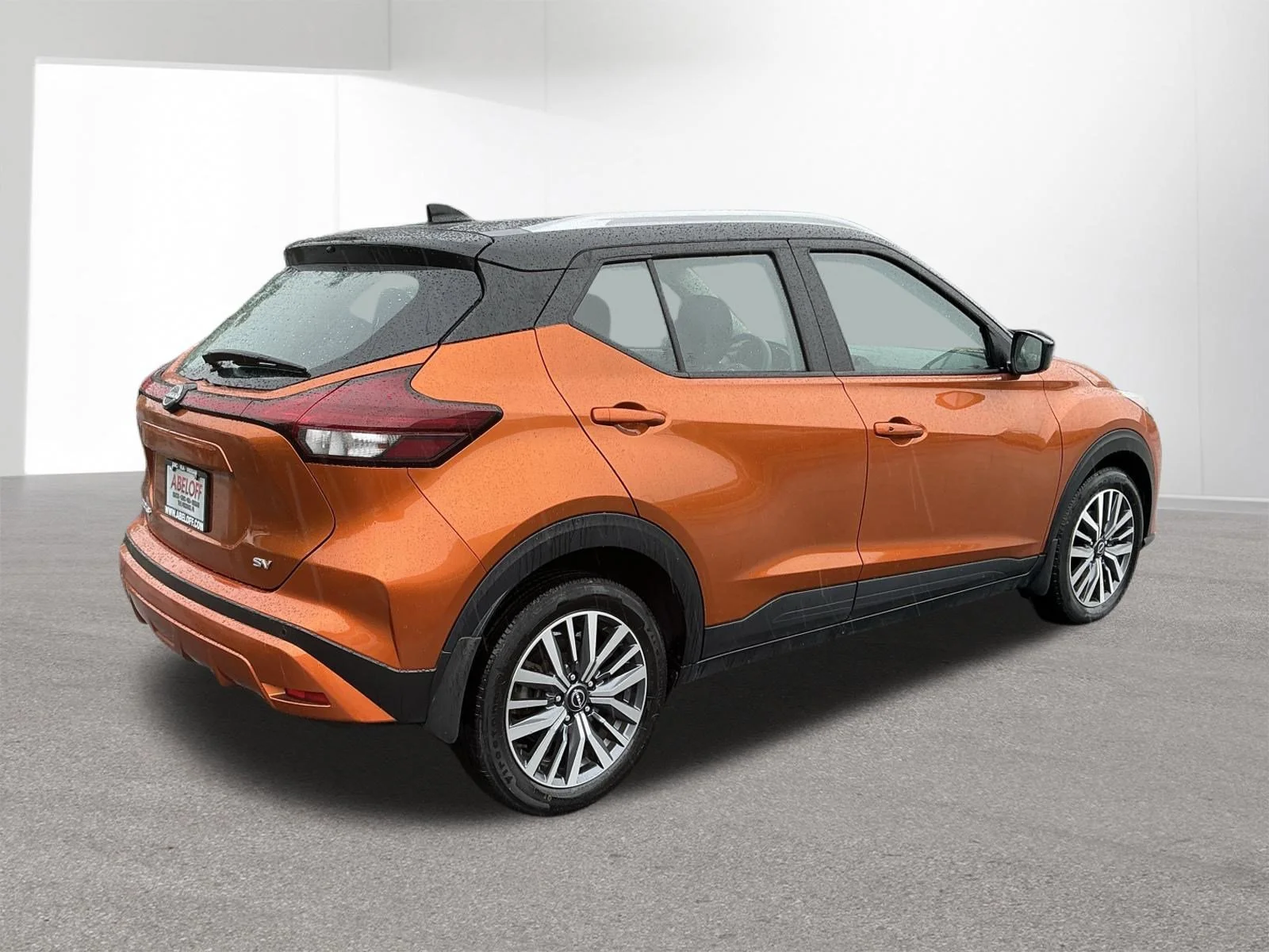 Used 2024 Monarch Orange Metallic/Super Black Nissan SV image 3