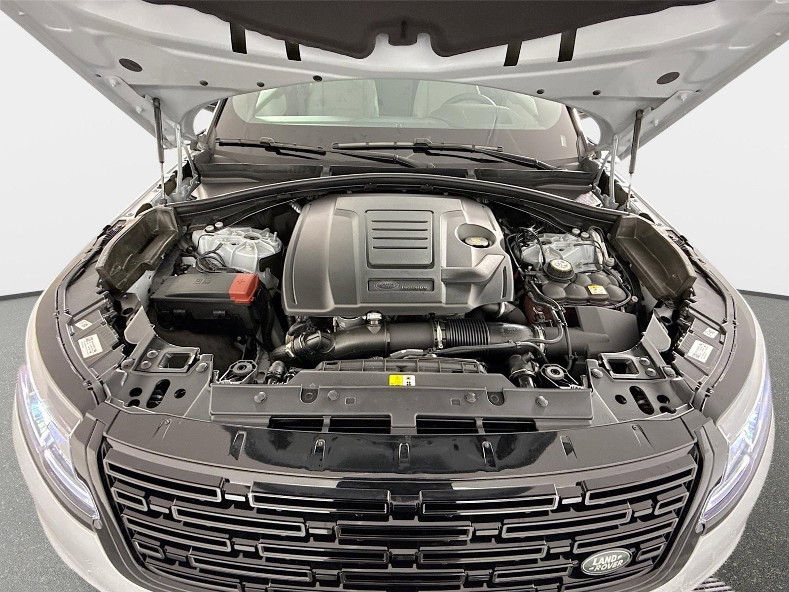 Used 2026 Gray Land Rover Dynamic SE image 32
