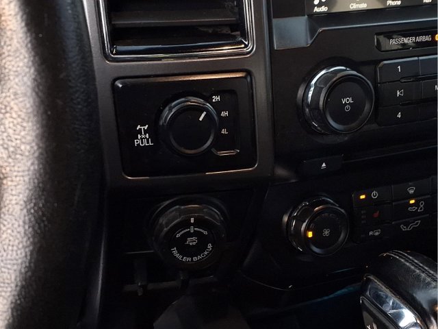 Used 2018 Blue Ford XLT image 10
