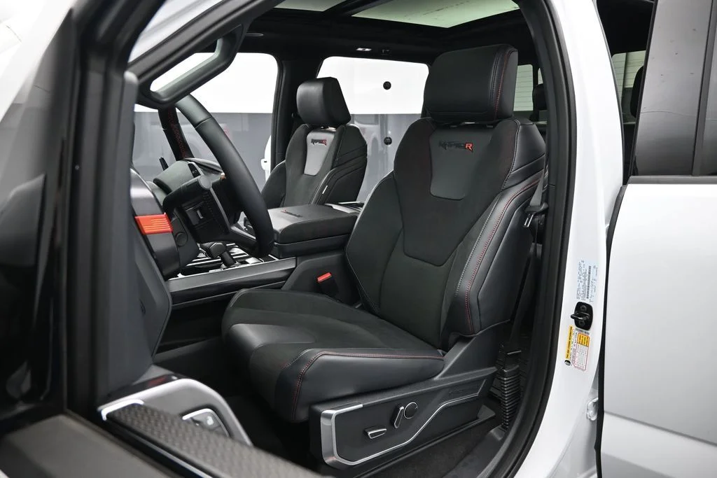 New 2026 Oxford White Ford Raptor image 8