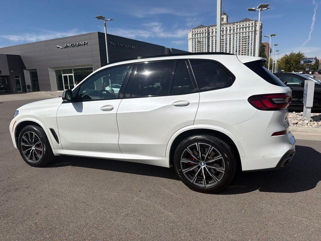 Used 2023 Mineral White Metallic BMW M50i image 9