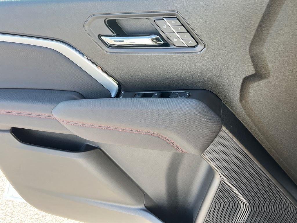 2025 Chevrolet Colorado Z71 - Photo 19
