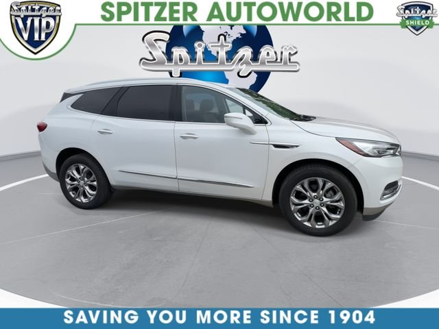 Used 2018 White Buick Avenir image 10