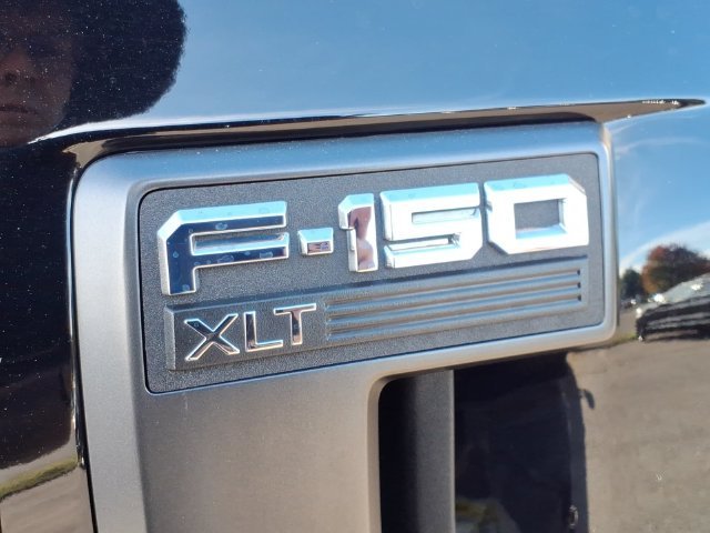 Used 2022 Black Metallic Ford XLT image 9