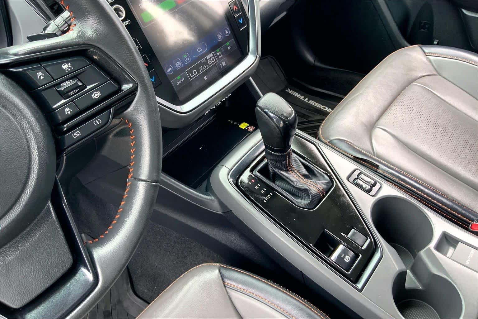 Used 2024 Crystal White Pearl Subaru Limited image 16