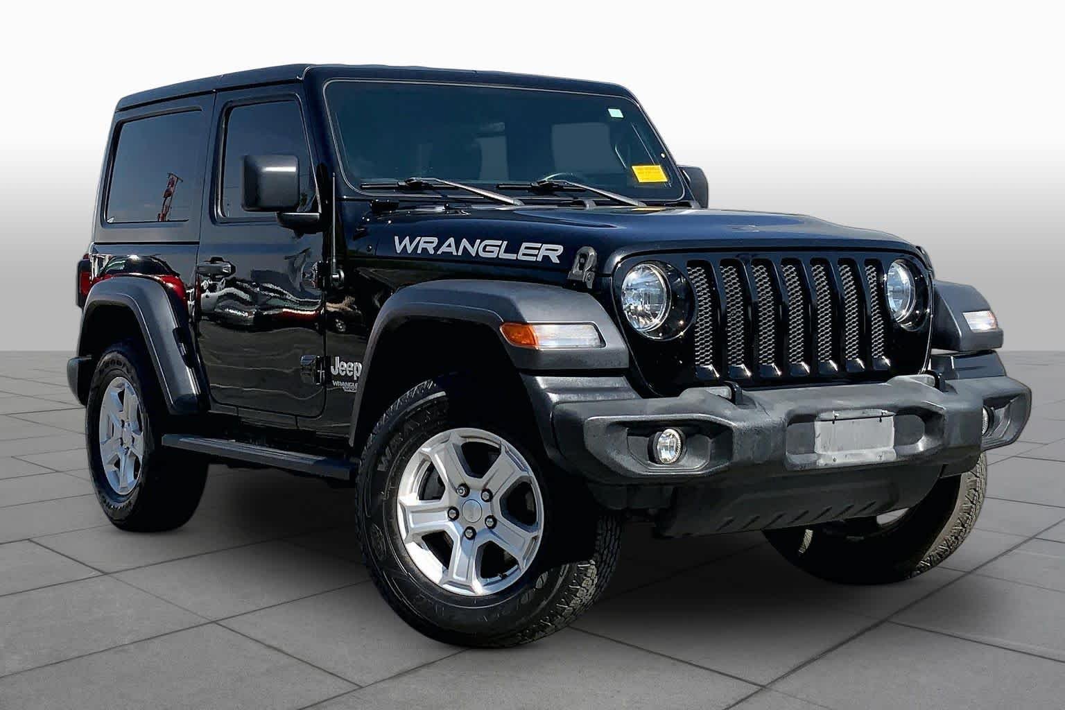 Used 2018 Black Clearcoat Jeep Sport S image 3