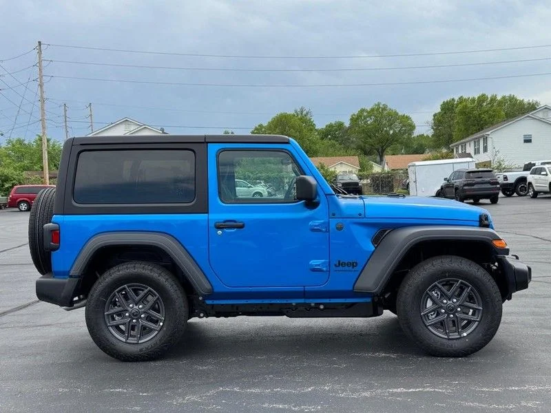 New 2026 Hydro Blue Pearl-Coat Exterior Paint Jeep Sport image 2