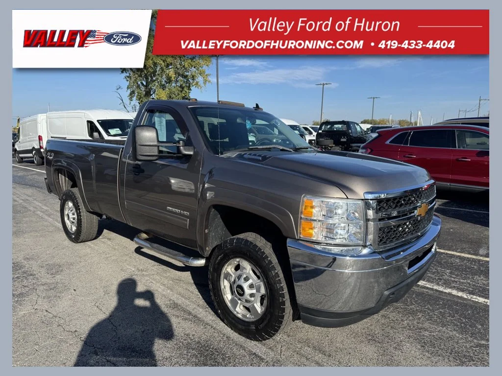 Used 2013 Gray Chevrolet LT image 1