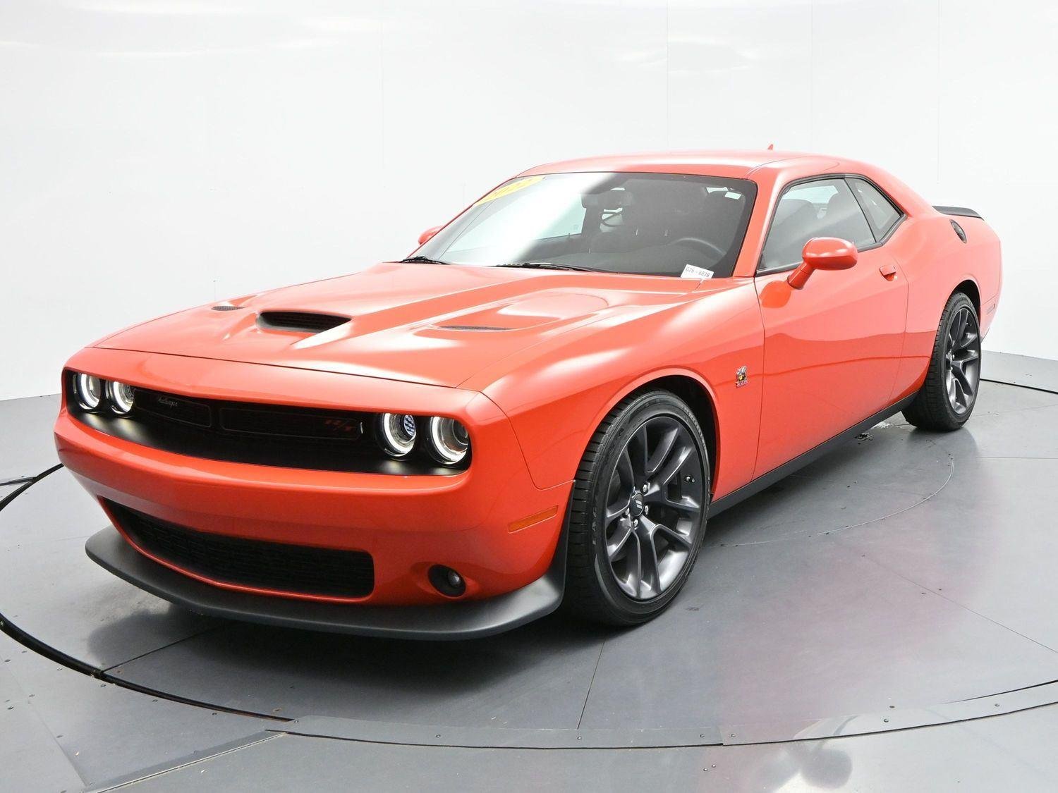 Used 2022 Go Mango Dodge R/T Scat Pack image 3