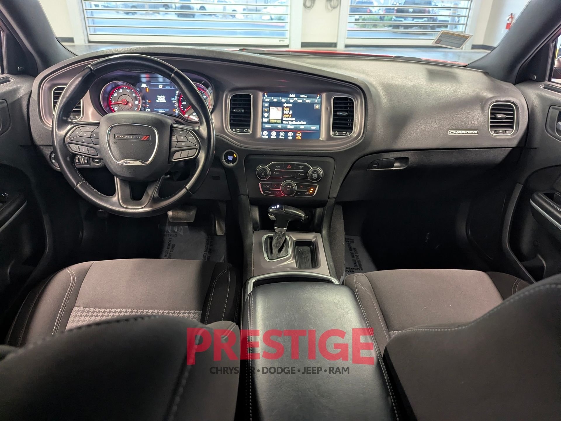 Used 2023 Red Dodge SXT image 26