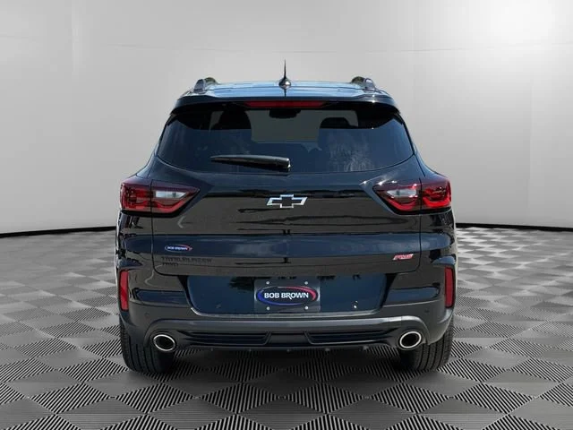 New 2026 Mosaic Black Metallic Chevrolet RS image 4