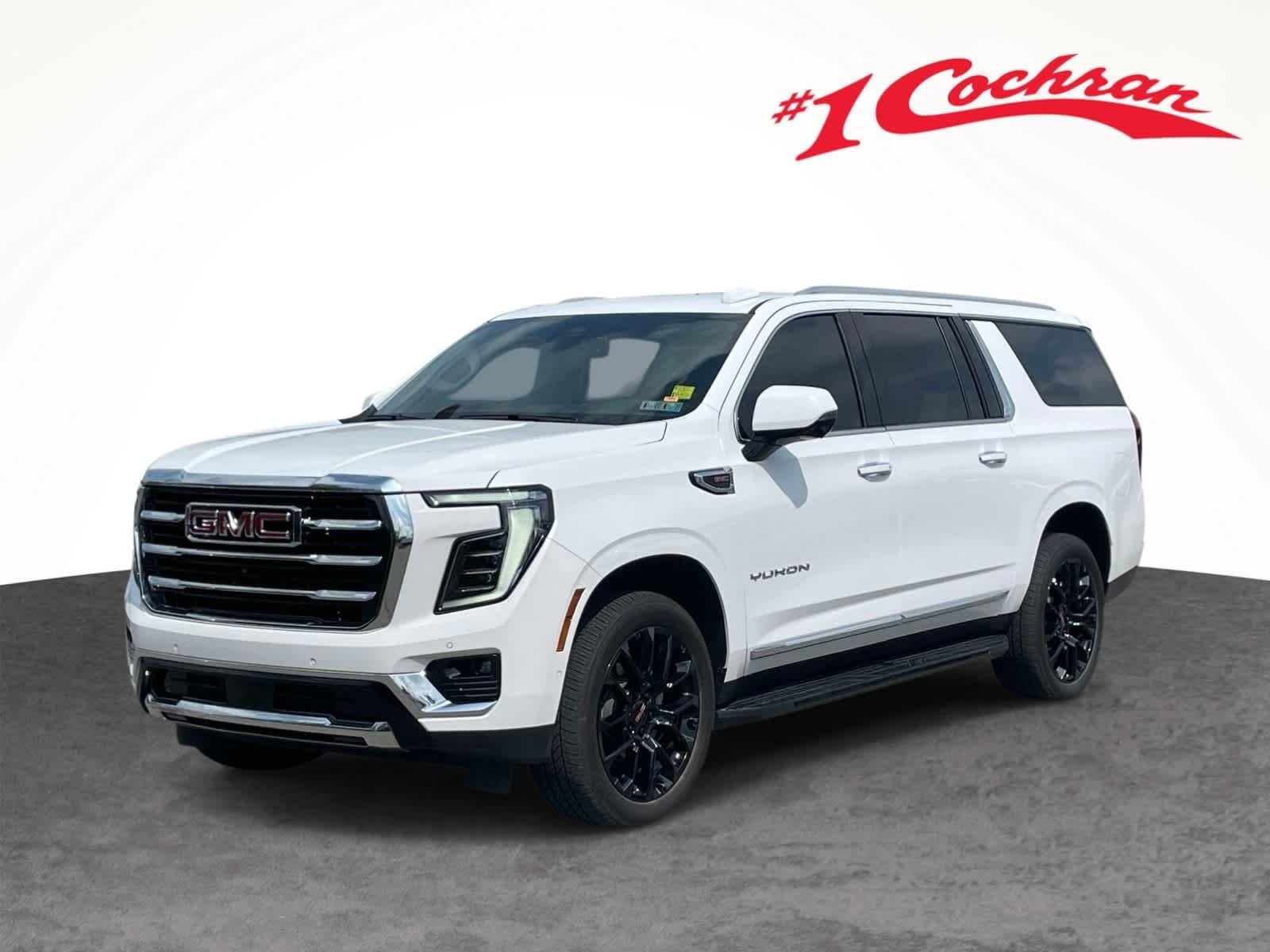 Used 2025 Summit White GMC Elevation image 11