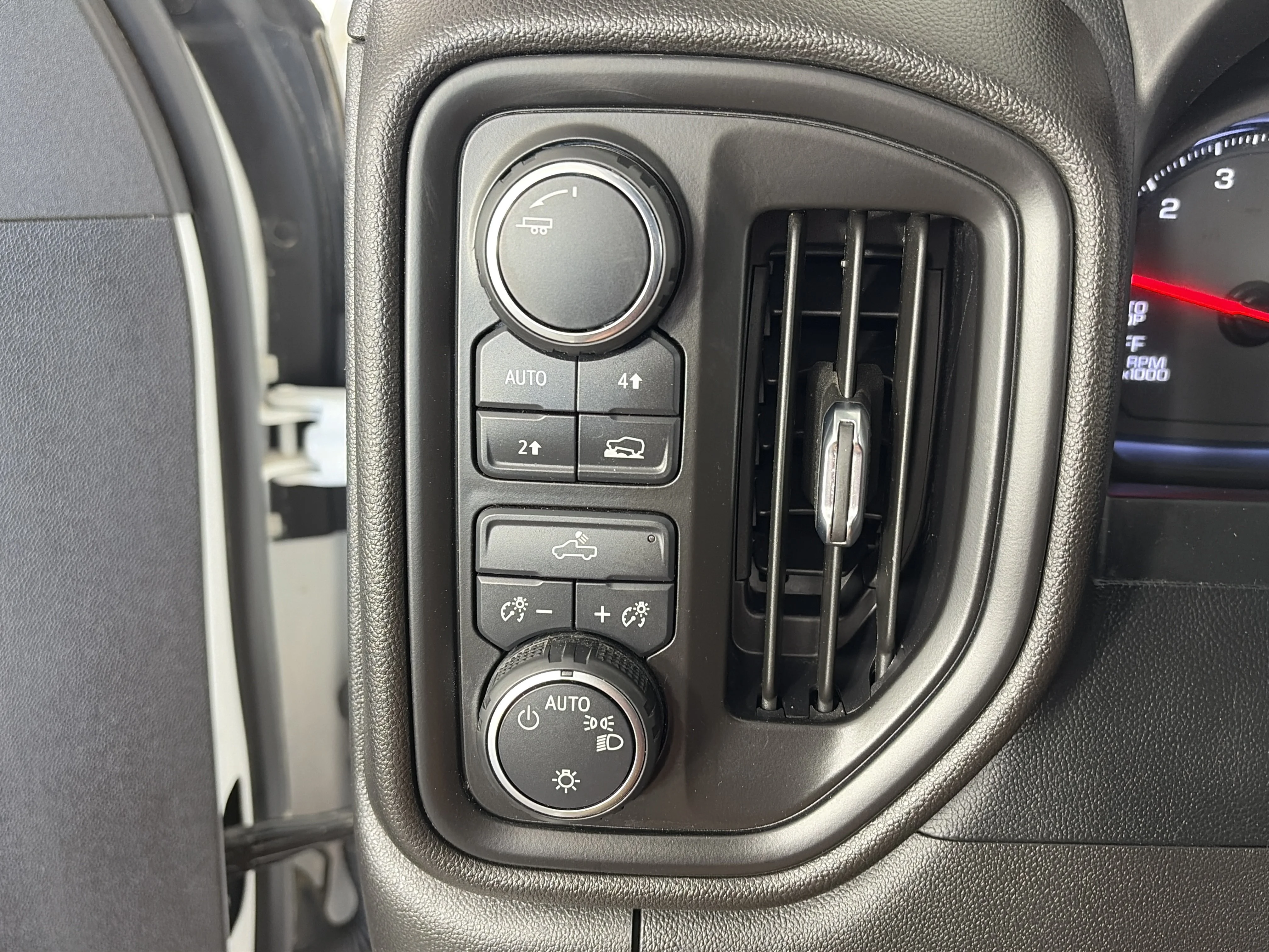Certified Used 2024 Summit White Chevrolet WT image 25