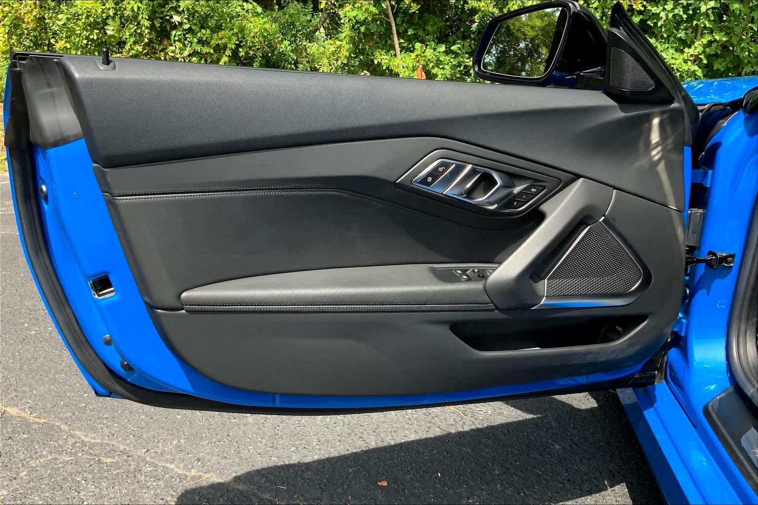 Used 2020 Misano Blue Metallic BMW sDriveM40i image 17