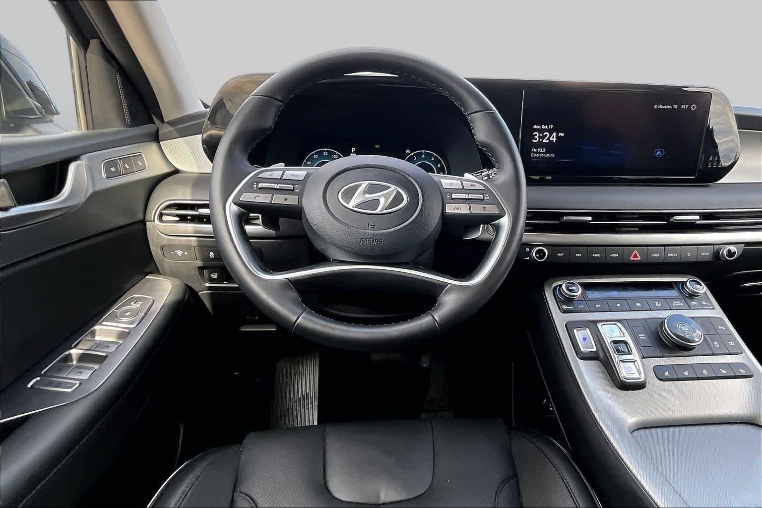 Used 2024 Moonlight Cloud Hyundai SEL 8P image 6