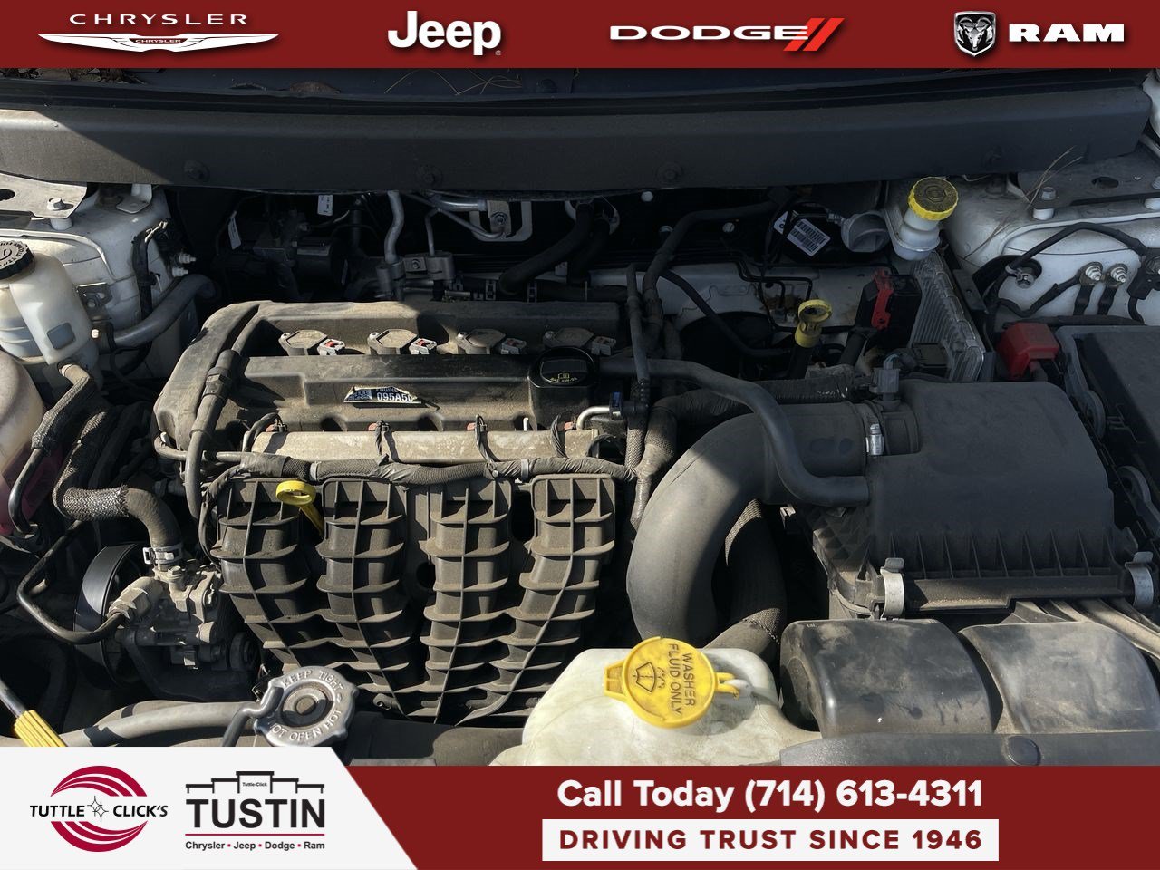 Used 2019 White Noise Tri-Coat Dodge SE image 41